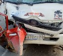 Мужчина погиб при столкновении "Жигулей" и грузовика в Южно-Сахалинске