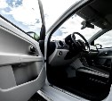 Трое подростков проходят по делу о дерзком угоне автомобиля в Невельске