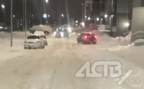 Южносахалинец пожаловался на заметённые дороги в ЖК "Горизонт"
