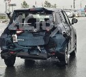В Южно-Сахалинске на виадуке КамАЗ влетел в Toyota Raize