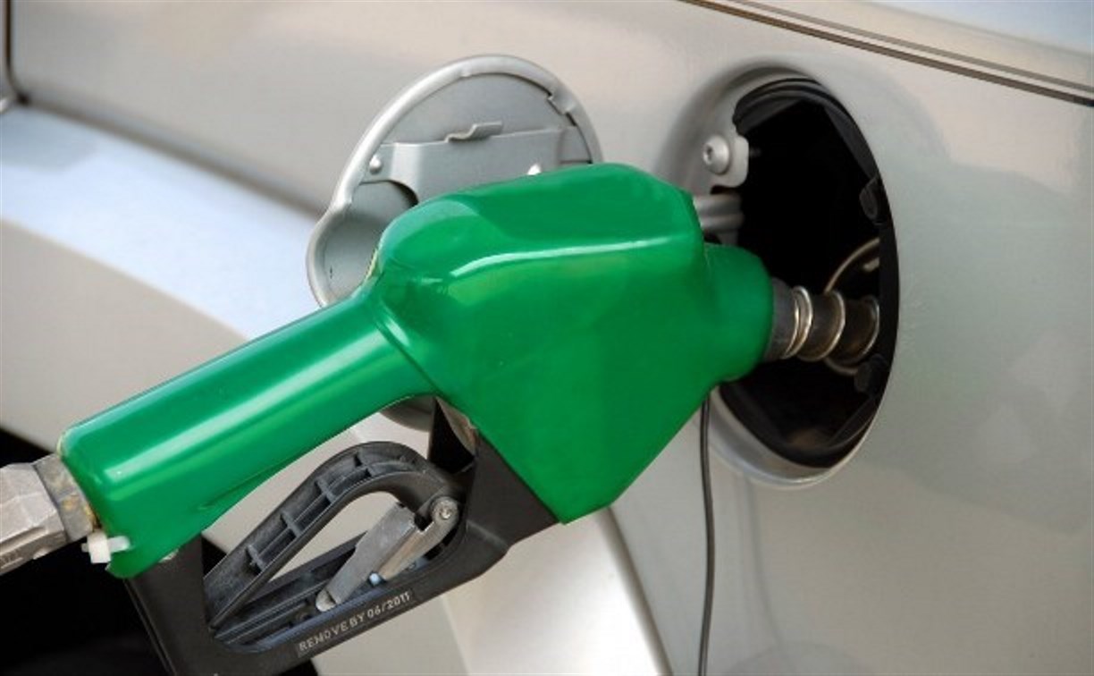 Цены на бензин в Южно-Сахалинске поползли вверх