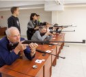 Ветераны Великой Отечественной стреляли и бросали гранаты на соревнованиях в областном центре