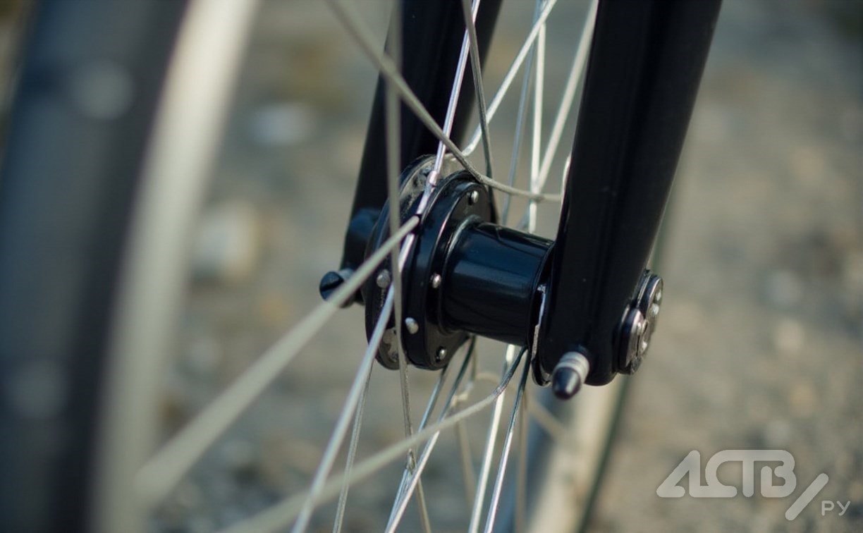 Сахалинец пришел в гости к родственнице и украл у её соседки велосипед 