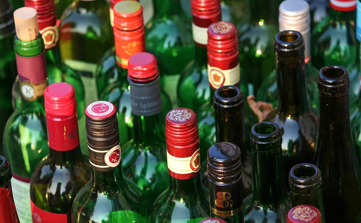 За ночную торговлю алкоголем оштрафованы два сахалинских бизнесмена