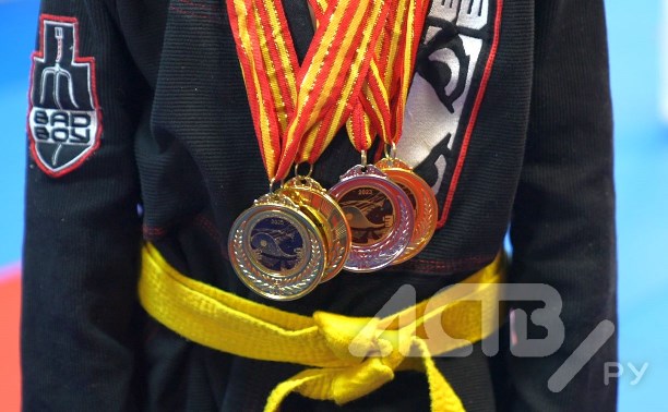 Сахалинские ребятишки заработали 22 золотые медали на международных соревнованиях в Китае