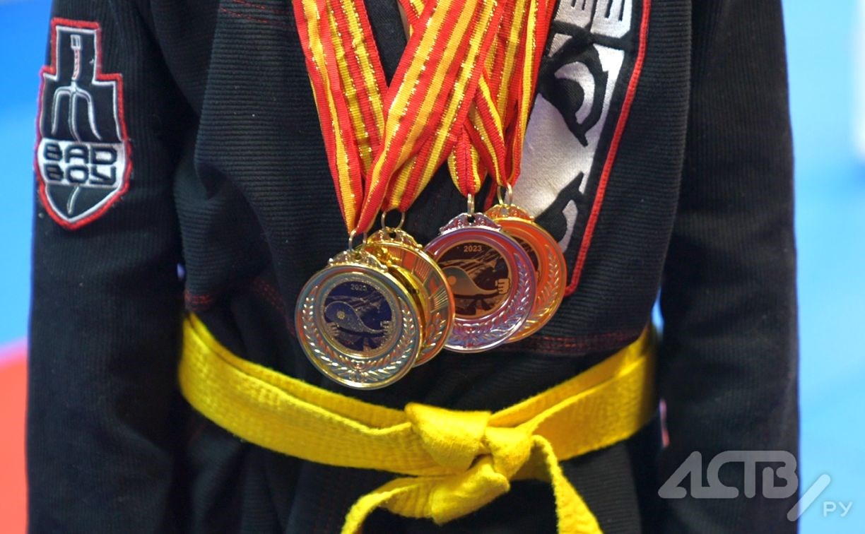 Сахалинские ребятишки заработали 22 золотые медали на международных соревнованиях в Китае