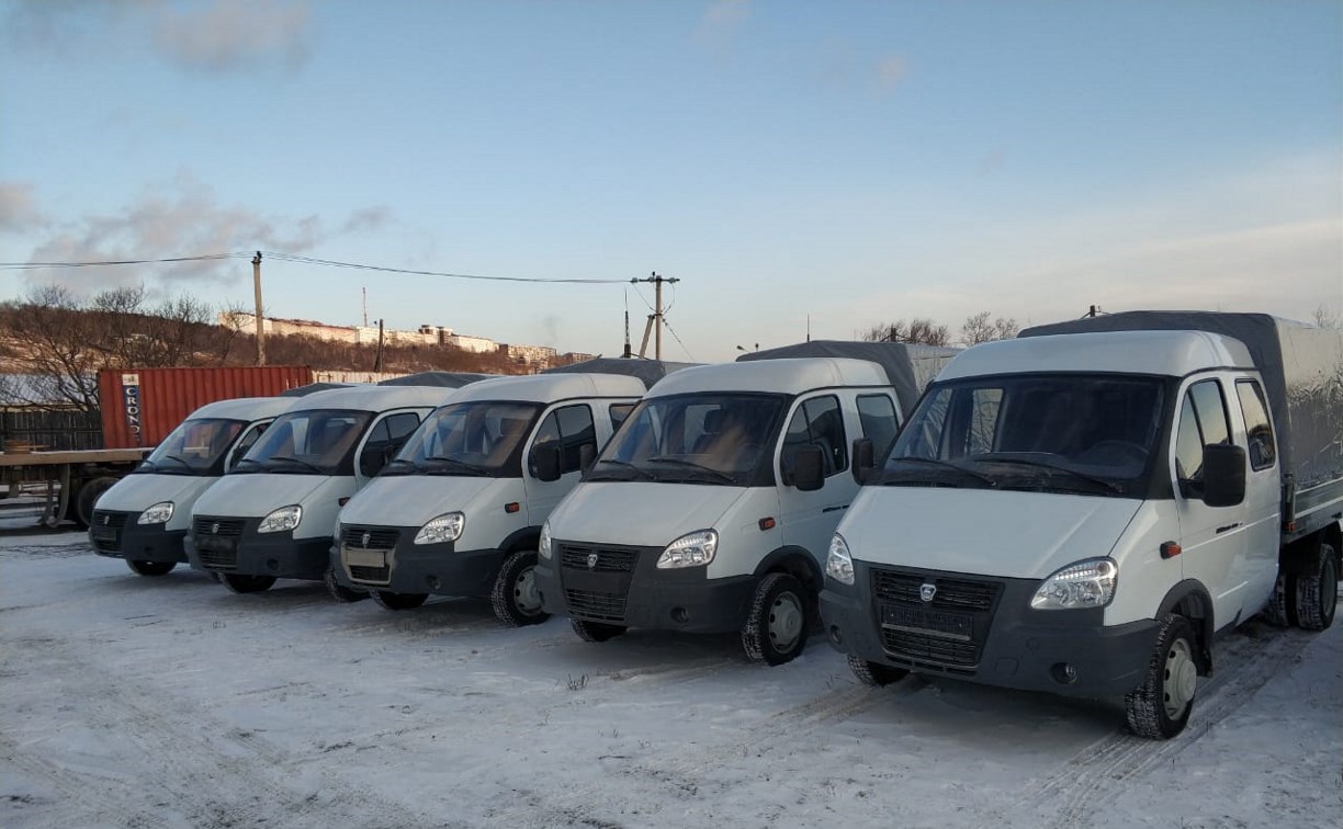 Пять газомоторных «ГАЗелей» закупили для управляющей компании Корсакова