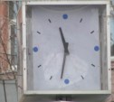 В Южно-Сахалинске часы у почтамта работают по летнему времени