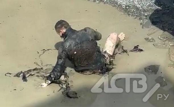 Было три хлопка: появилось видео травмированного на подстанции в Южно-Сахалинске электрика
