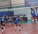 В Южно-Сахалинске стартовал женский чемпионат города по волейболу