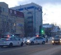 Внедорожник сбил женщину у Пенсионного фонда в Южно-Сахалинске