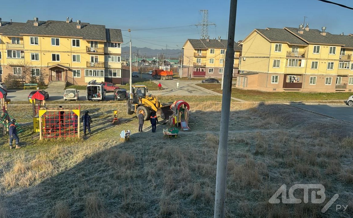 "До последней песочницы": в районе Южно-Сахалинска убрали все детские площадки