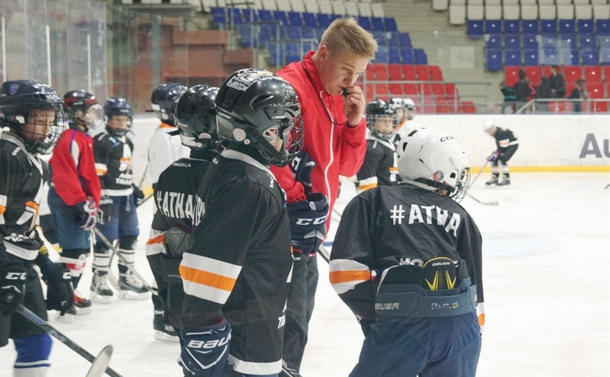 Тренер по хоккею из Санкт-Петербурга оценил уровень сахалинских спортсменов 