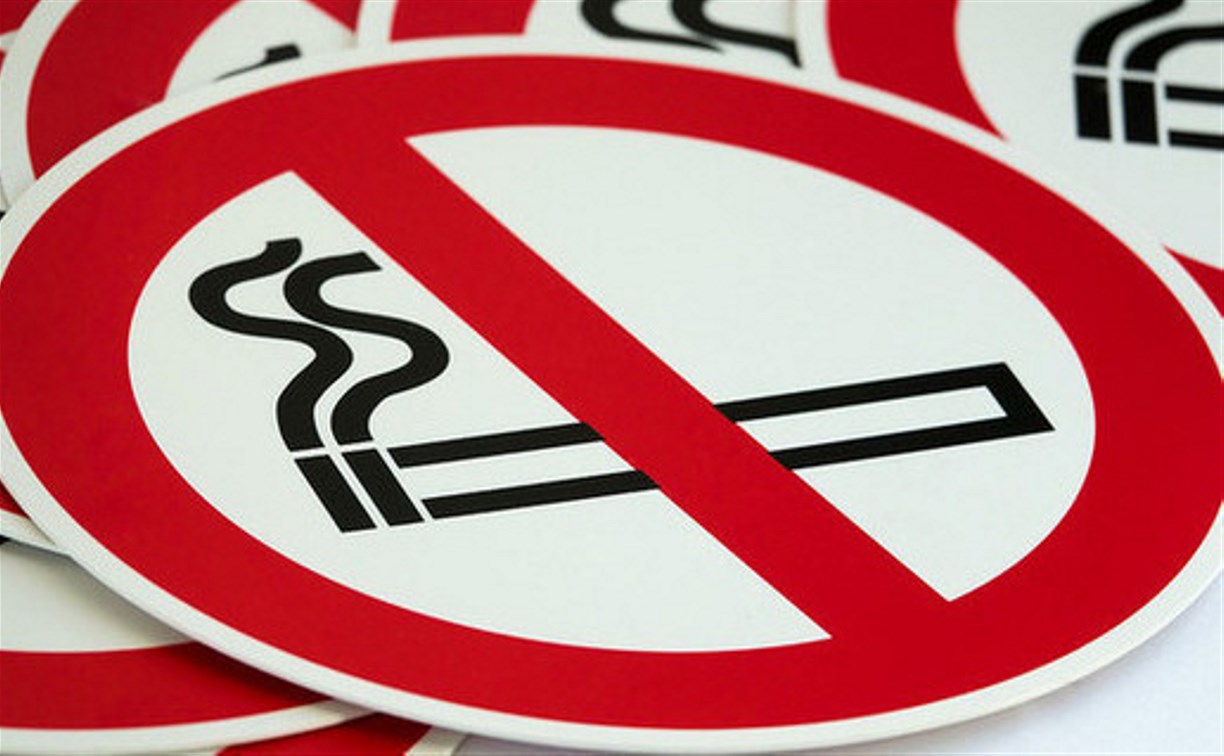 Минздрав организует работу "горячих линий" для желающих бросить курить