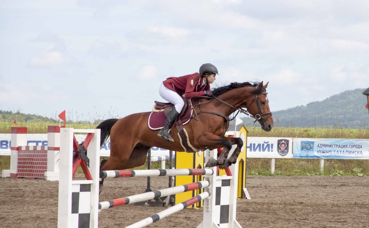 Представители четырех конно-спортивных клубов выявили лучших в Южно-Сахалинске