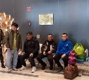 Из Сахалинской области выдворили на родину 77 мигрантов-нелегалов