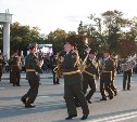 Закрытие фестиваля военных оркестров запомнится сахалинцам зажигательными ритмами и веселыми танцами
