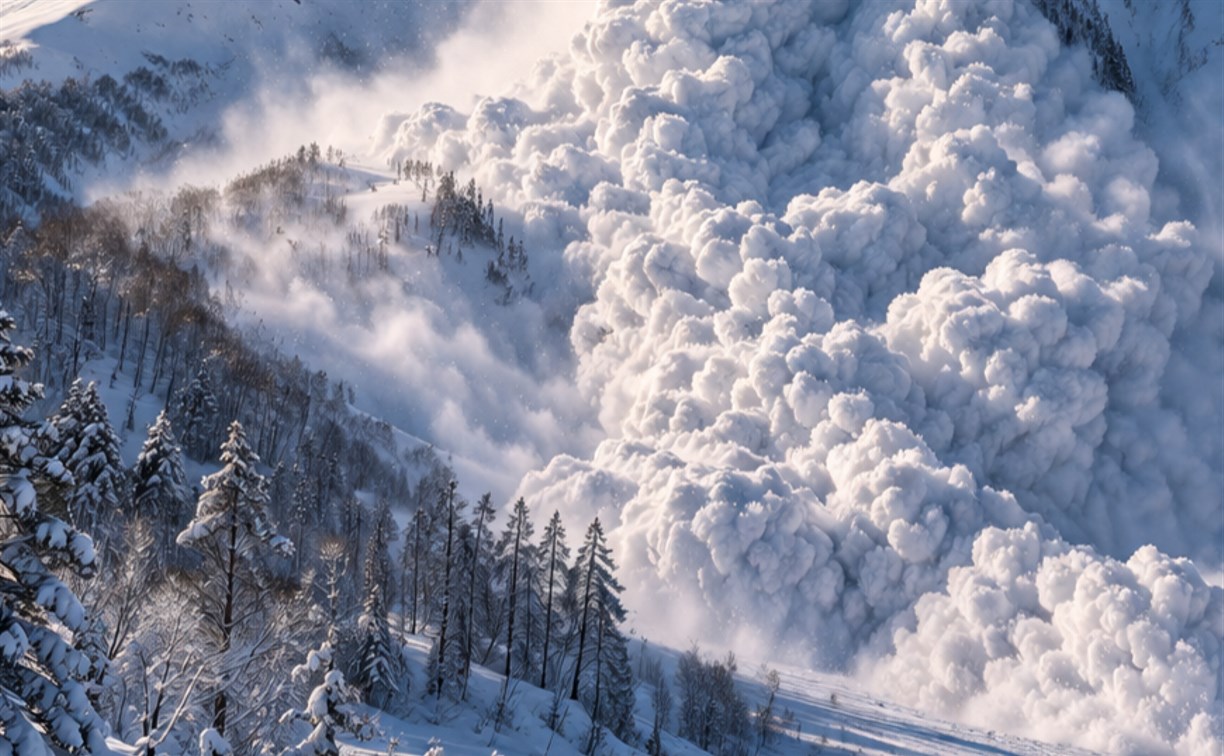 МЧС предупреждает о лавинной опасности на Сахалине