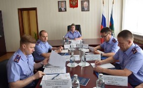 Политика и экономика