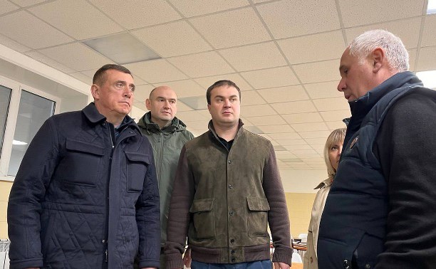 Сахалинский губернатор посетил подшефный Шахтёрск в ДНР