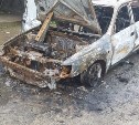 В Долинске дотла сгорел автомобиль