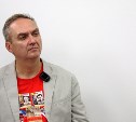 Сахалинцы могут задать свои вопросы писателю и востоковеду Александру Куланову
