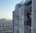 Опасные игры: подросток в Южно-Сахалинске перелез по балкону с 16 на 15 этаж