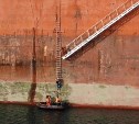 Морспасслужба приступила к обследованию китайского сухогруза "AN YANG 2", севшего на мель у побережья Сахалина