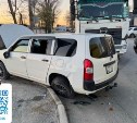 "Пострадал водитель": грузовик врезался в "Пробокс" в Южно-Сахалинске 