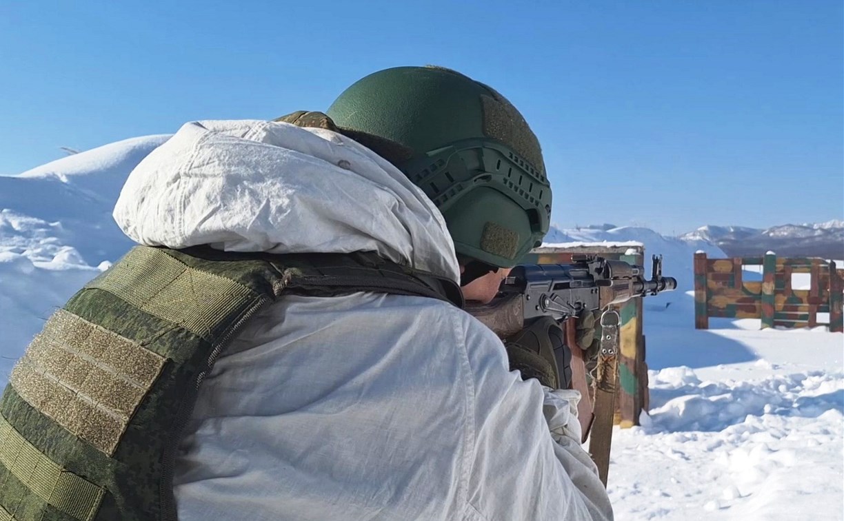 Военнослужащие на Сахалине проходят обязательную подготовку перед убытием в зону СВО