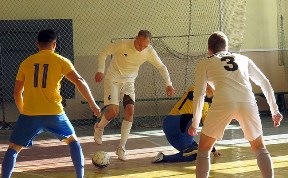 В Южно-Сахалинске стартовало первенство России по мини-футболу среди любительских команд
