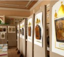 На Сахалине представлена уникальная выставка частной коллекции старинных икон