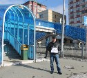 Активисты ОНФ призвали мэрию Южно-Сахалинска убрать надземный переход у Дома торговли