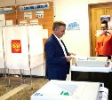 Мэр Южно-Сахалинска Сергей Надсадин проголосовал на выборах в областную думу