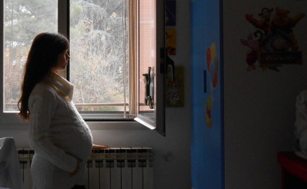 "Я могу потерять ребёнка": беременная жена мобилизованного сахалинца просит о помощи
