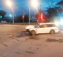 "Вылетел на красный": в Южно-Сахалинске трое пострадали в ДТП на перекрёстке Бумажной –Ленина 