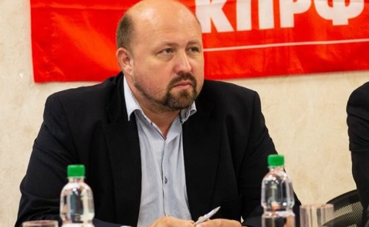 Руководитель сахалинского отделения КПРФ не согласился с депутатом, выступившей в защиту Sakh.com
