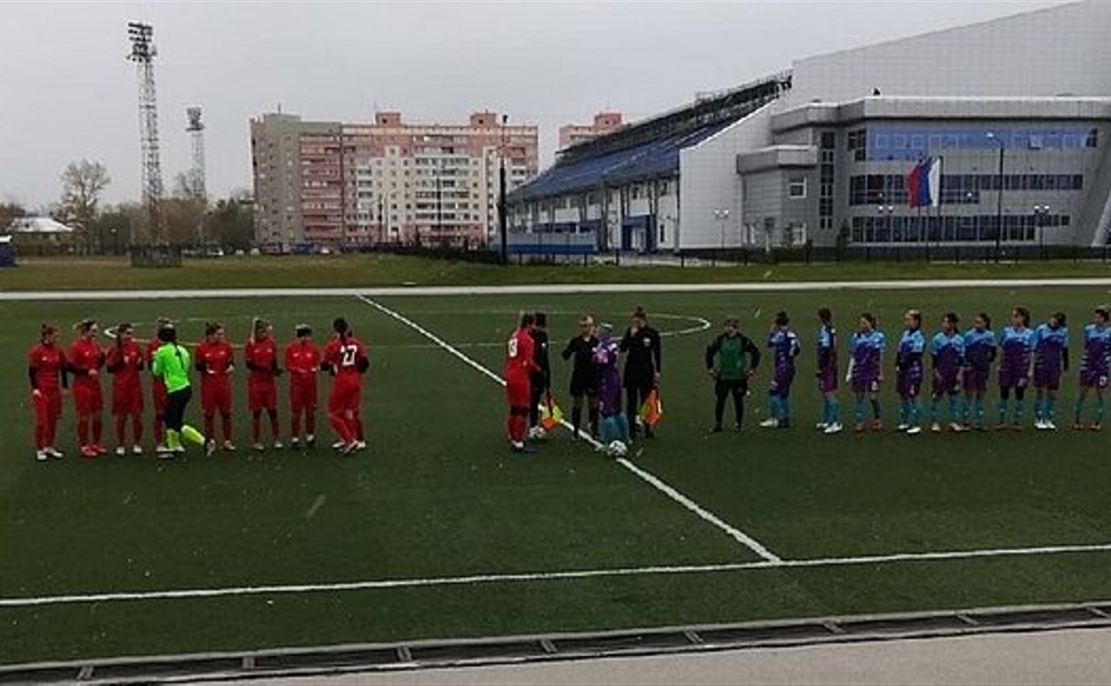 "Сахалиночка" стала восьмой на всероссийских соревнованиях по футболу