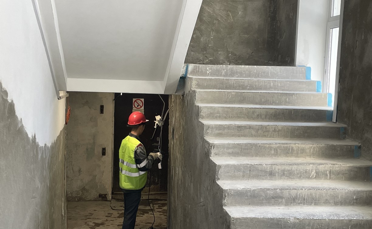 Капремонт начался в одном из старейших медицинских корпусов Южно-Сахалинска