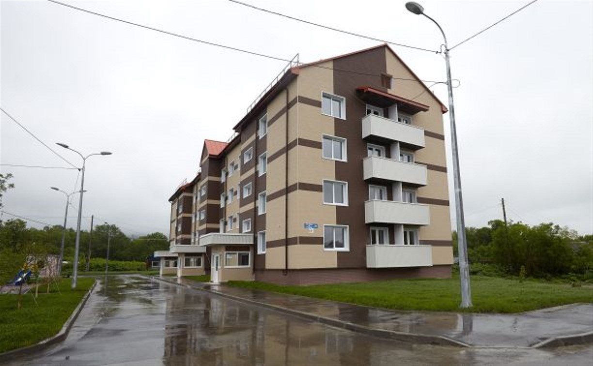 В Новоалександровске сдали четырёхэтажку для переселенцев из аварийного жилья