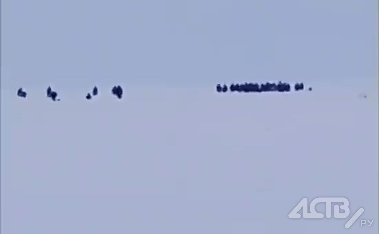 "Поплыли": льдину с рыбаками оторвало у берегов Сахалина