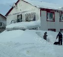 Снежный циклон в Северо-Курильске "утопил" в сугробах первые этажи