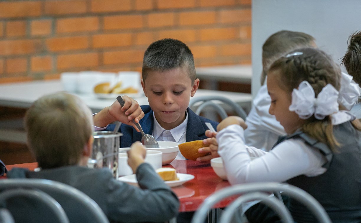Школьники-аллергики на Сахалине будут получать специальное питание
