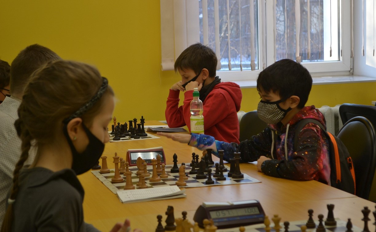 Лучших юных шахматистов определили на Сахалине