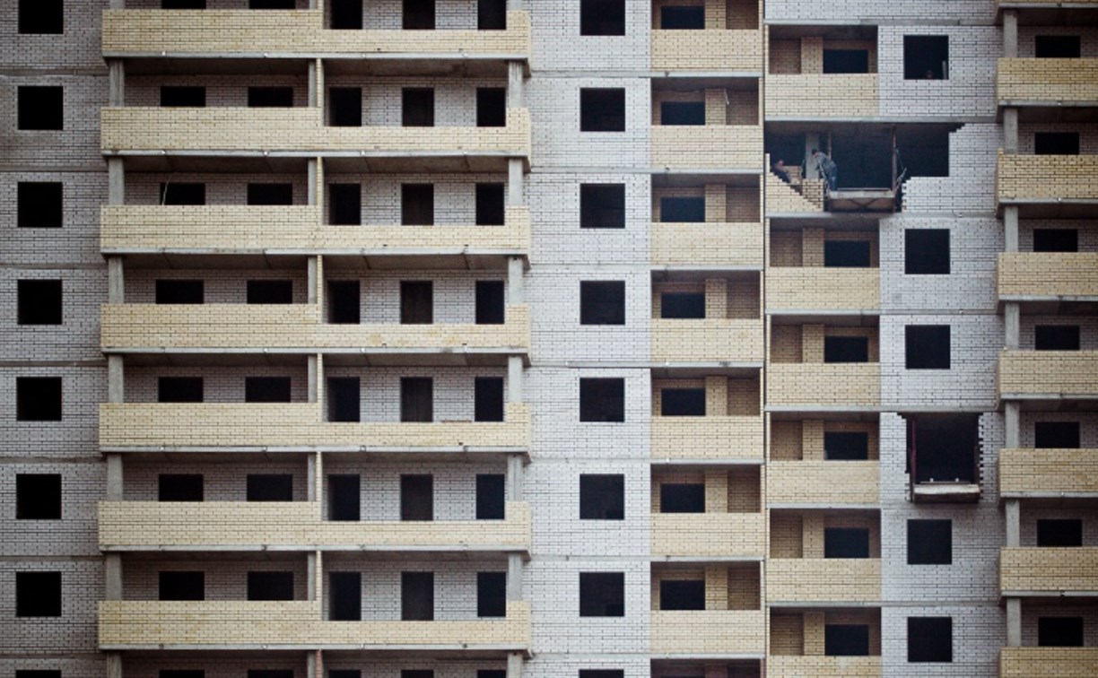 Сахалинка прописала в своей квартире 25 иностранцев и пойдёт под суд Сахалинка прописала в своей квартире 25 иностранцев и пойдёт под суд