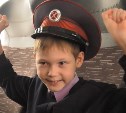 Мальчик в Южно-Сахалинске исполнил мечту и стал машинистом поезда