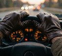 Водитель - на обязательные работы, машина - в пользу государства отправились по решению суда на Сахалине