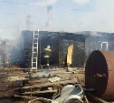 Трава, заборы и сараи горят сегодня в Южно-Сахалинске 