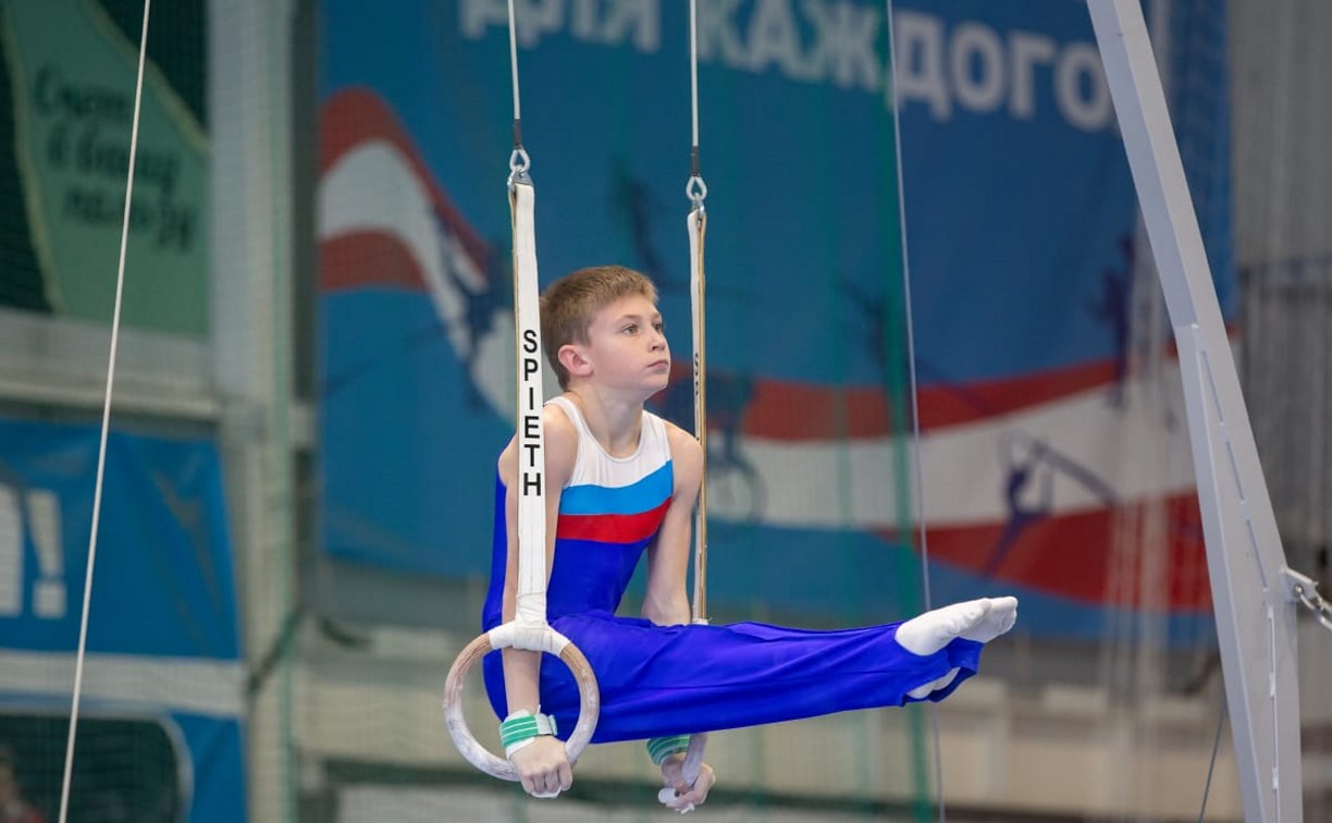 Десять медалей всероссийского турнира завоевали сахалинские гимнасты