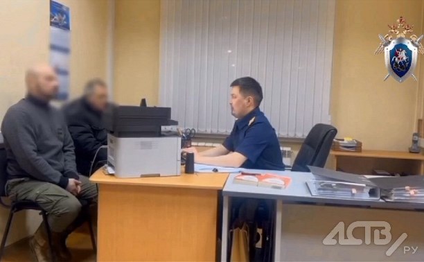 Выживший после дрейфа в Охотском море Михаил Пичугин ранее был судим: подробности из зала суда